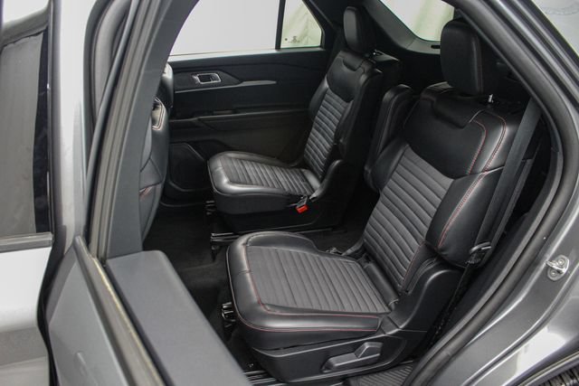 Certified 2026 Ford Explorer ST-Line AWD/4WD image 16