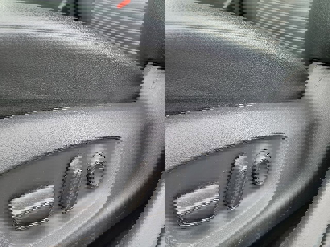 Used 2020 Toyota Camry SE image 12