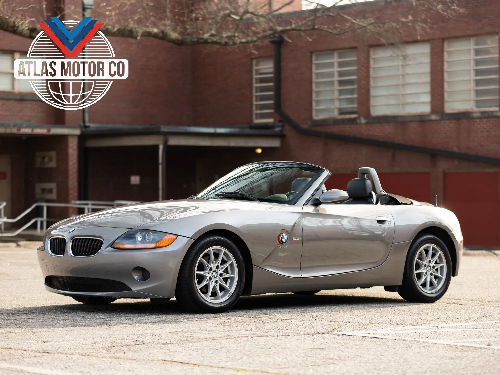 Used 2003 BMW Z4 2.5i image 1
