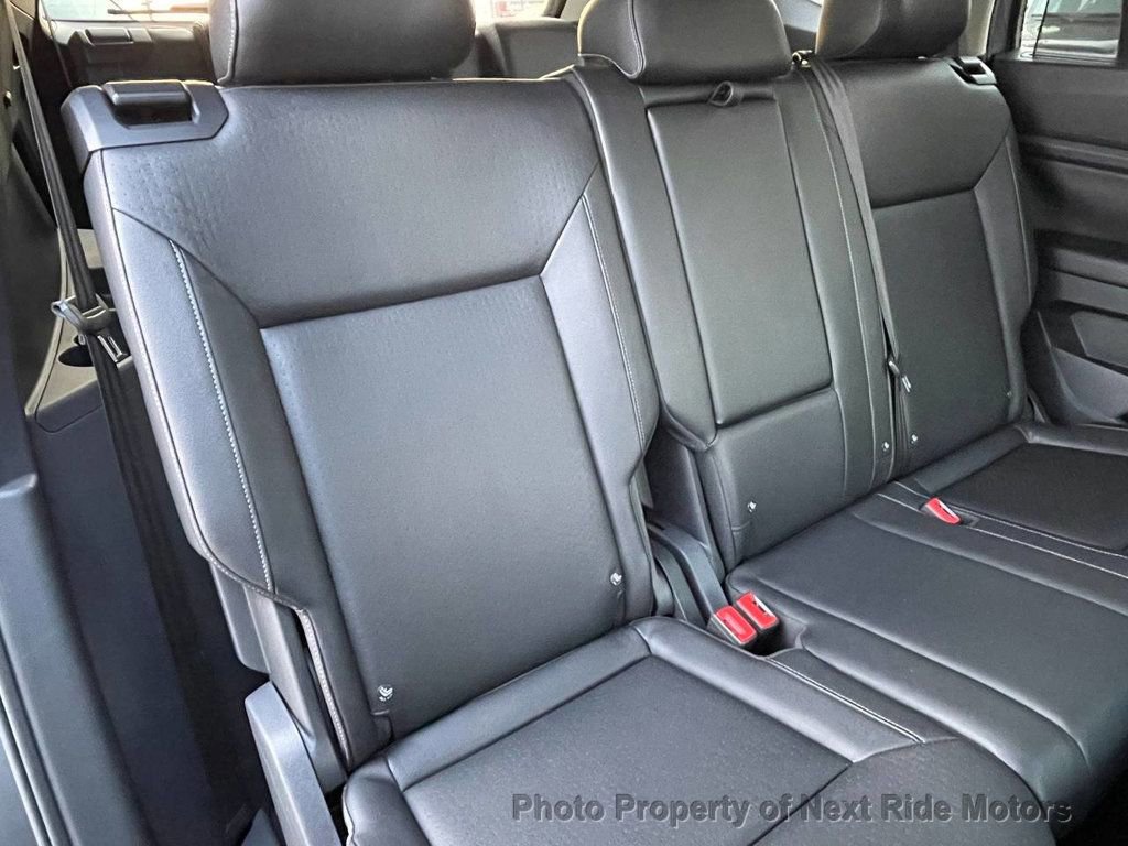 Used 2019 Volkswagen Atlas SE w/ Panoramic Sunroof Package image 14