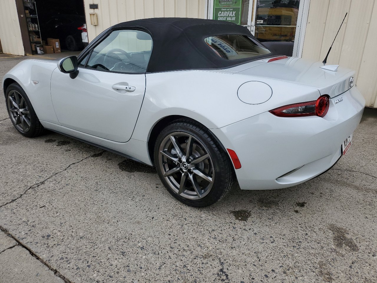 Used 2016 MAZDA MX-5 Miata Grand Touring image 6