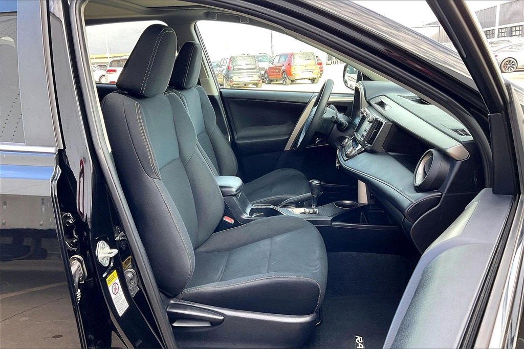 Used 2013 Toyota RAV4 XLE image 7