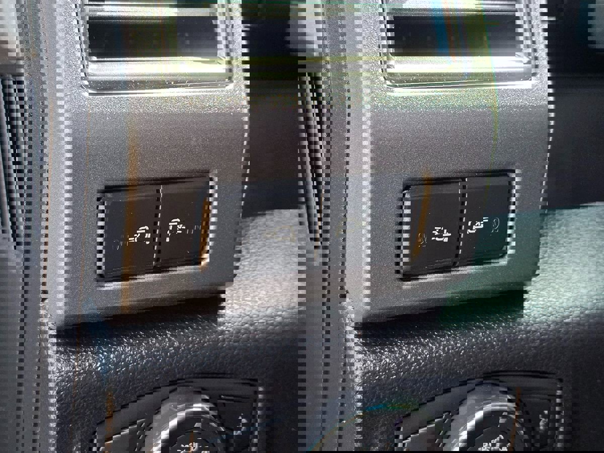 Used 2018 Ford F150 Raptor w/ Equipment Group 802A Luxury image 50