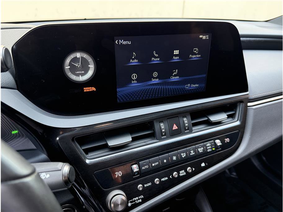 Used 2022 Lexus ES 350 ES 350 Sedan 4D image 17