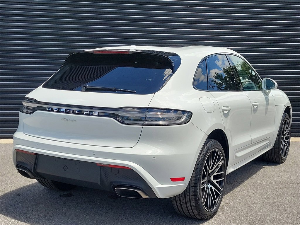 New 2026 Porsche Macan image 7
