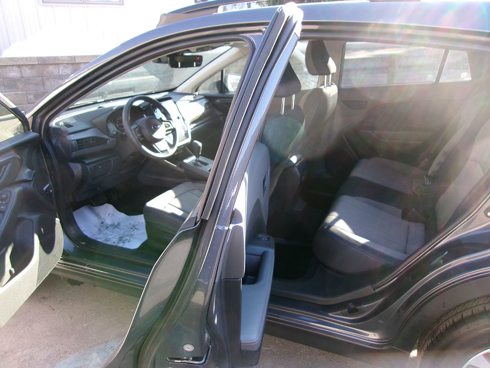 Used 2024 Subaru Crosstrek 2.0i Premium AWD/4WD image 12