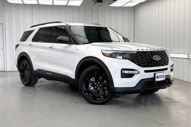 Used 2023 Ford Explorer ST-Line w/ Class IV Trailer Tow Package image 35