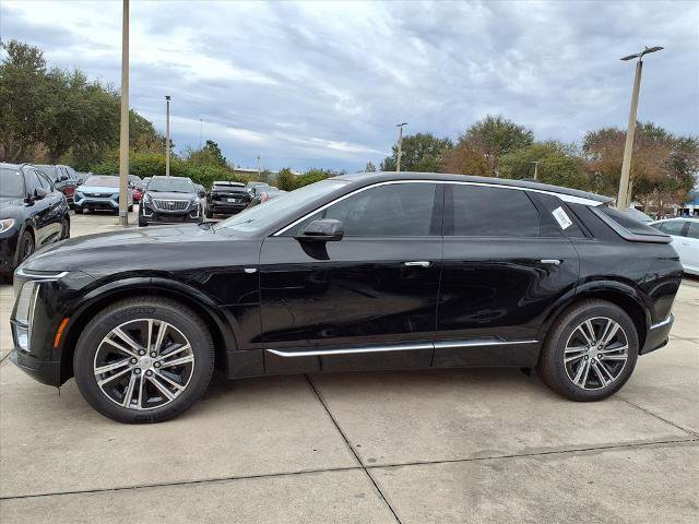 New 2026 Cadillac Lyriq Luxury RWD image 2