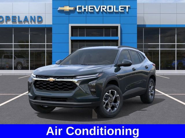 New 2026 Chevrolet Trax LT w/ Driver Confidence Package FWD image 7