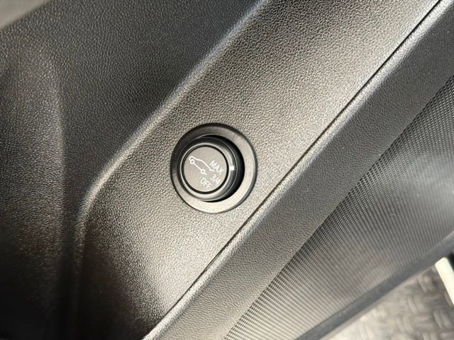 Used 2024 Chevrolet Equinox LT image 18