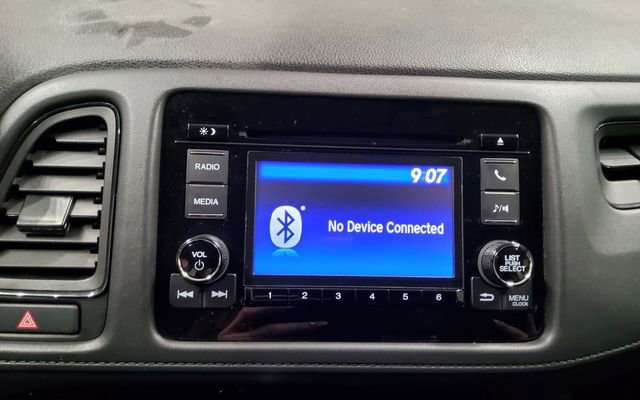 Certified 2021 Honda HR-V LX image 29