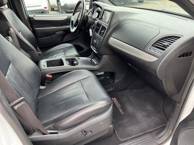 Used 2017 Dodge Grand Caravan GT image 20