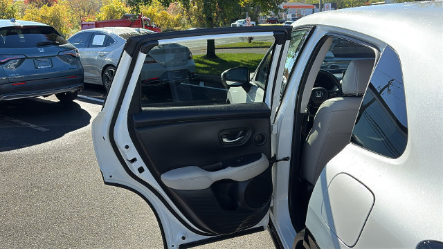 Used 2025 Honda HR-V EX-L image 23