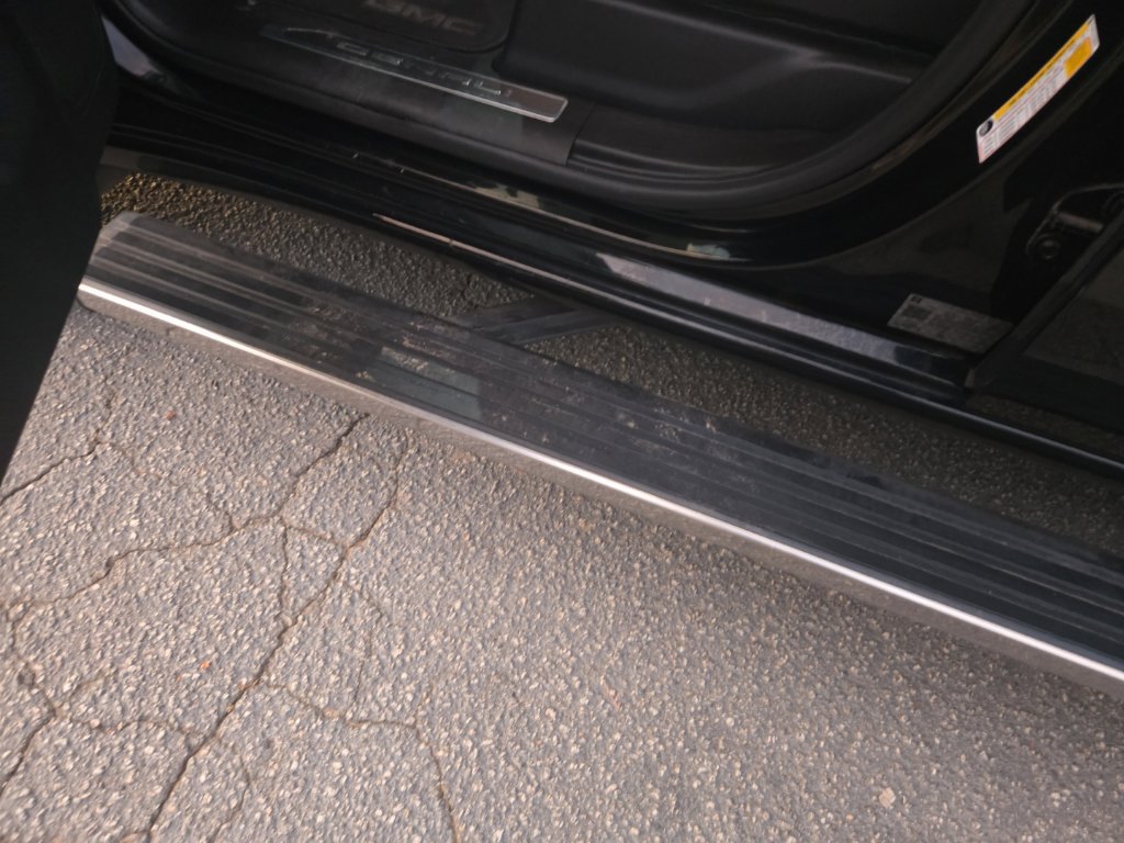 Used 2019 GMC Sierra 1500 Denali w/ Denali Ultimate Package AWD/4WD image 8