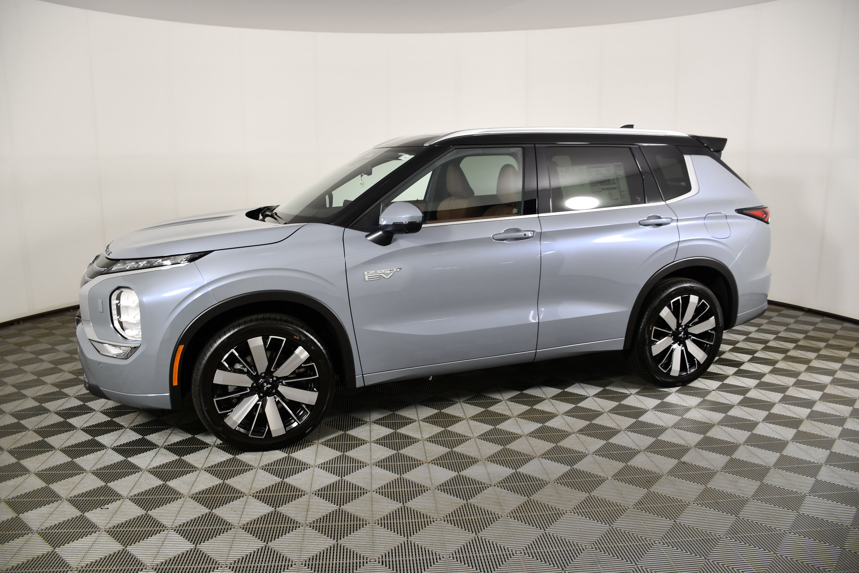 New 2026 Mitsubishi Outlander SEL AWD/4WD image 9