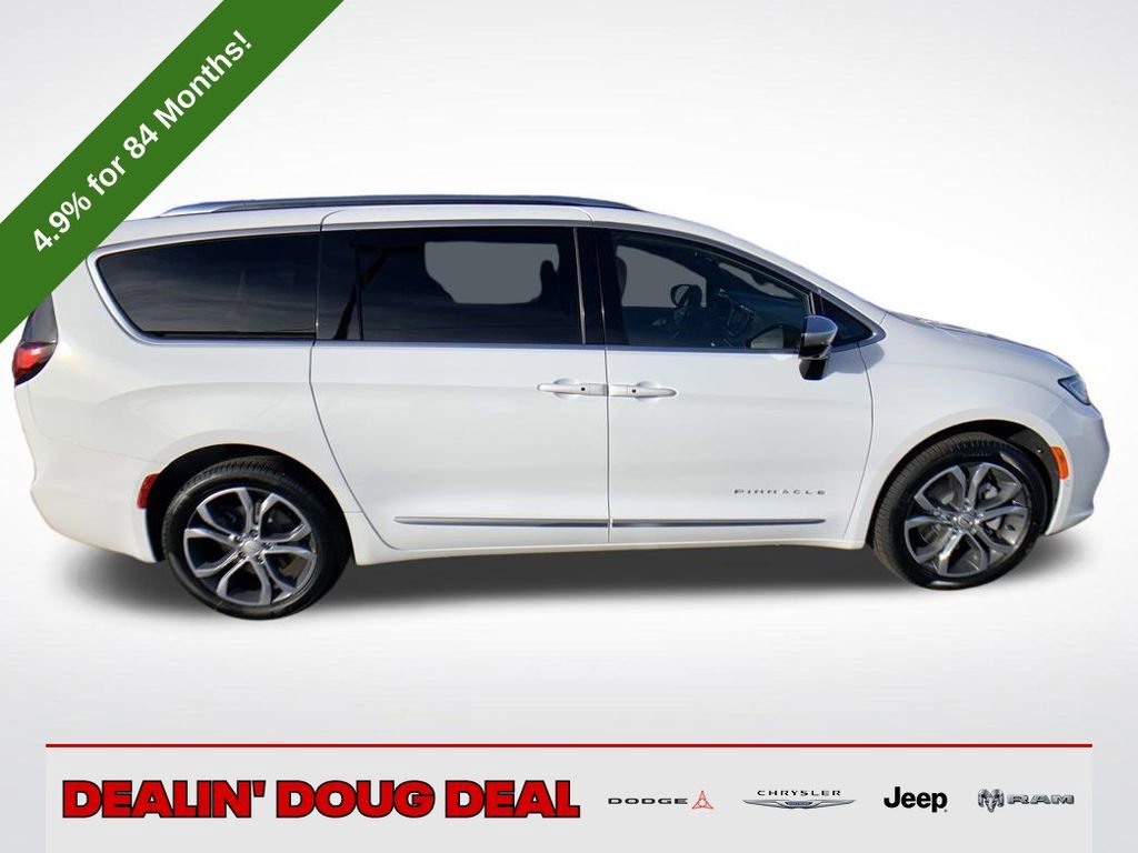 New 2026 Chrysler Pacifica Pinnacle image 6