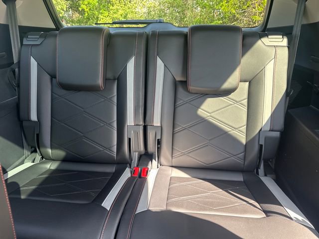 Used 2024 Volkswagen Atlas Peak Edition SEL image 23