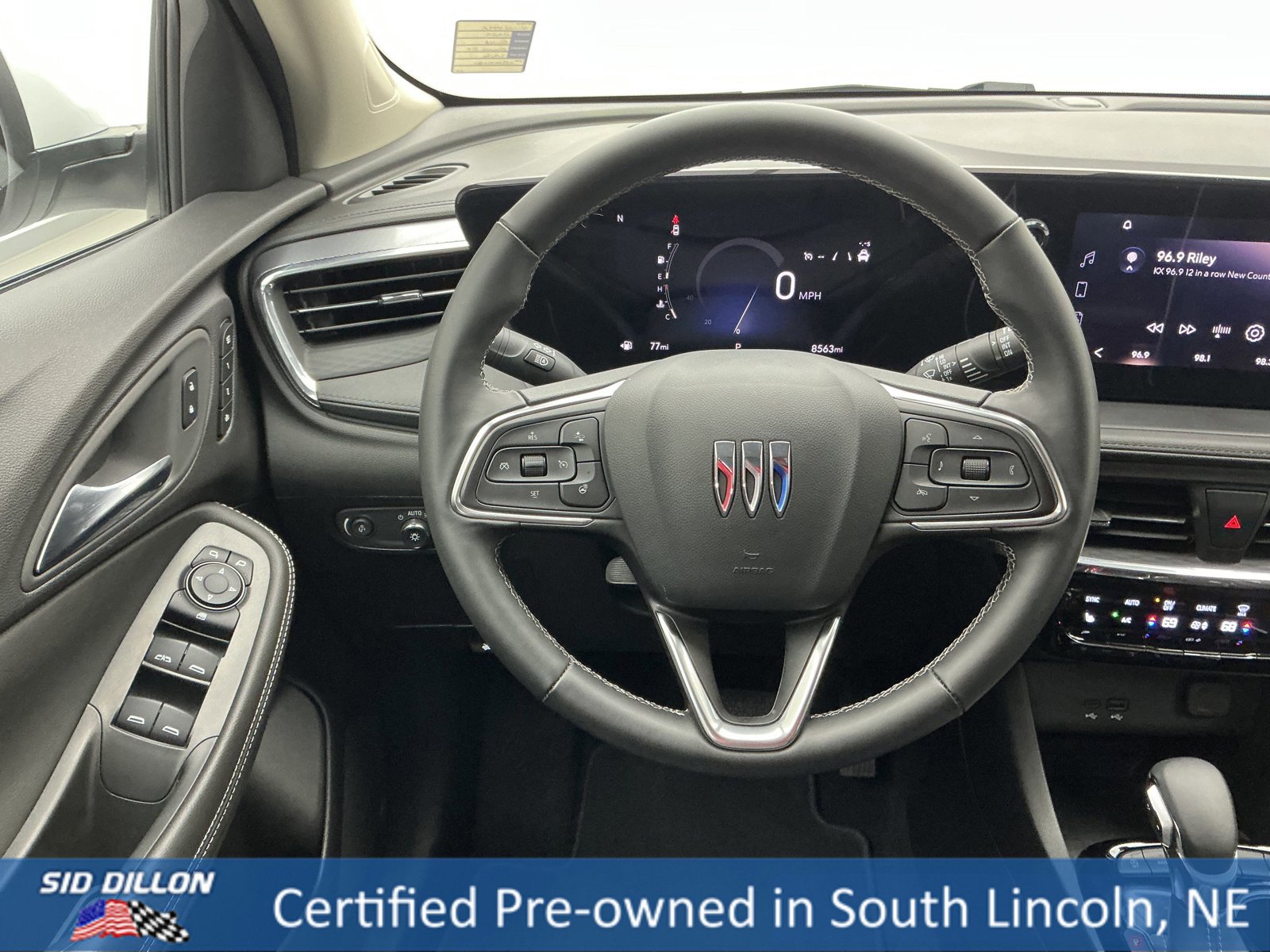 Used 2025 Buick Encore GX Avenir image 21