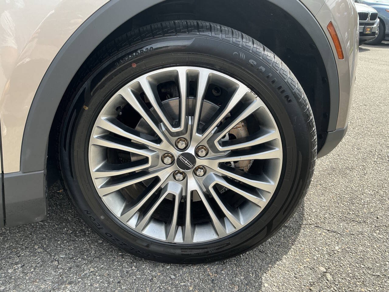 Used 2018 Lincoln MKX Reserve w/ Lincoln MKX Climate Package AWD/4WD image 12
