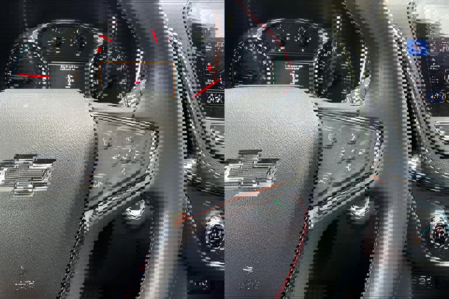 Used 2023 Chevrolet Equinox RS w/ RS Leather Package image 19