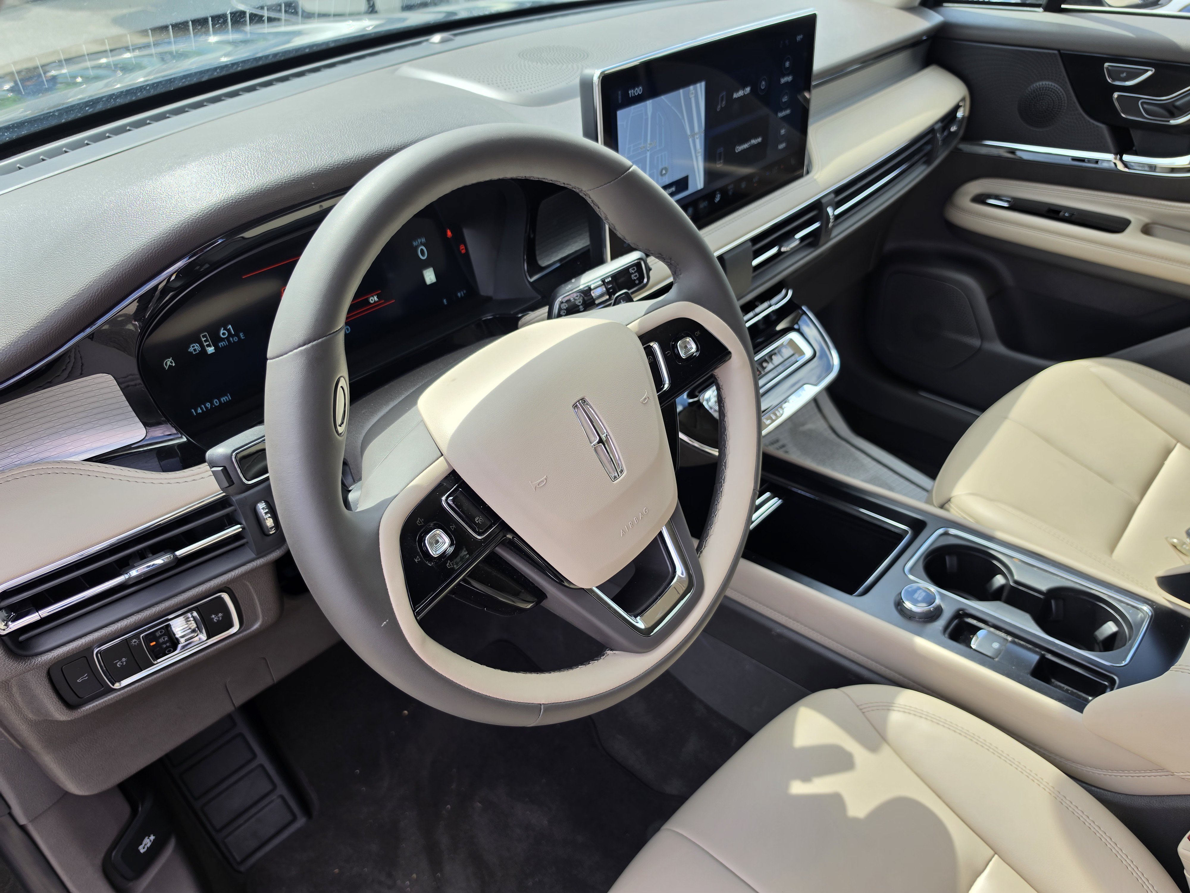 Certified 2024 Lincoln Corsair Reserve FWD image 39