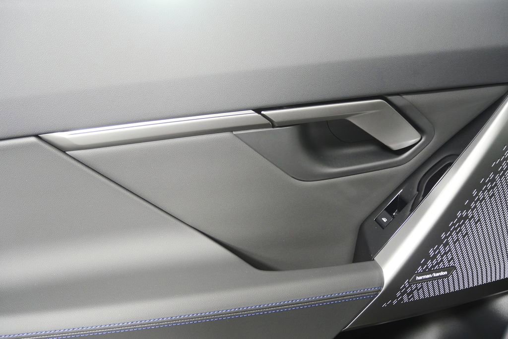 New 2026 BMW 530i image 13