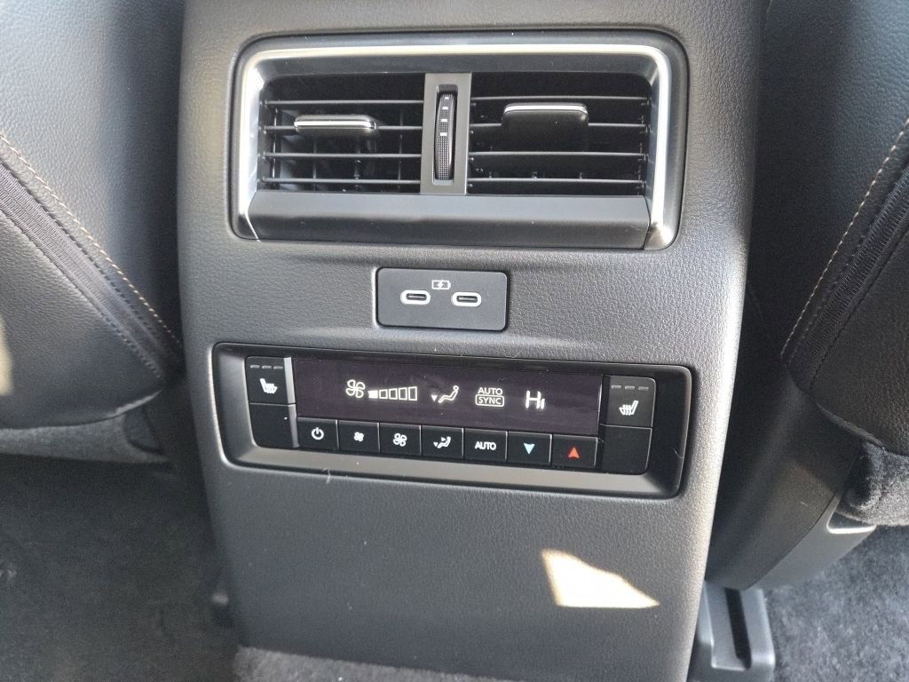 New 2026 MAZDA CX-70 3.3 Turbo w/ Preferred Package image 8