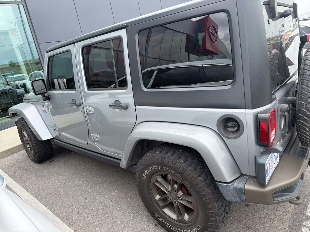 Used 2016 Jeep Wrangler Unlimited Sahara AWD/4WD image 8