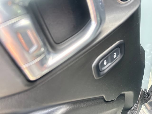 Used 2024 Jeep Wrangler Unlimited Sport AWD/4WD image 10