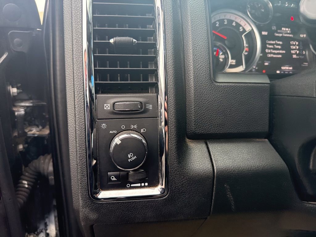 Used 2014 RAM 2500 Laramie image 29