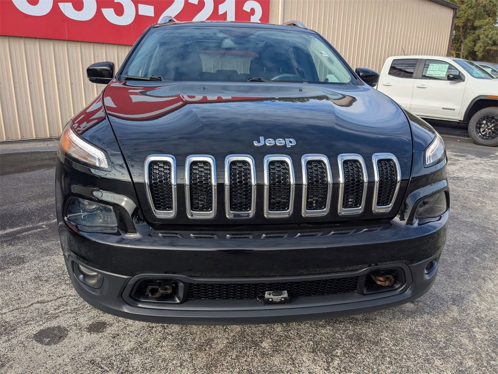 Used 2017 Jeep Cherokee Latitude w/ Safety/Convenience Group image 8