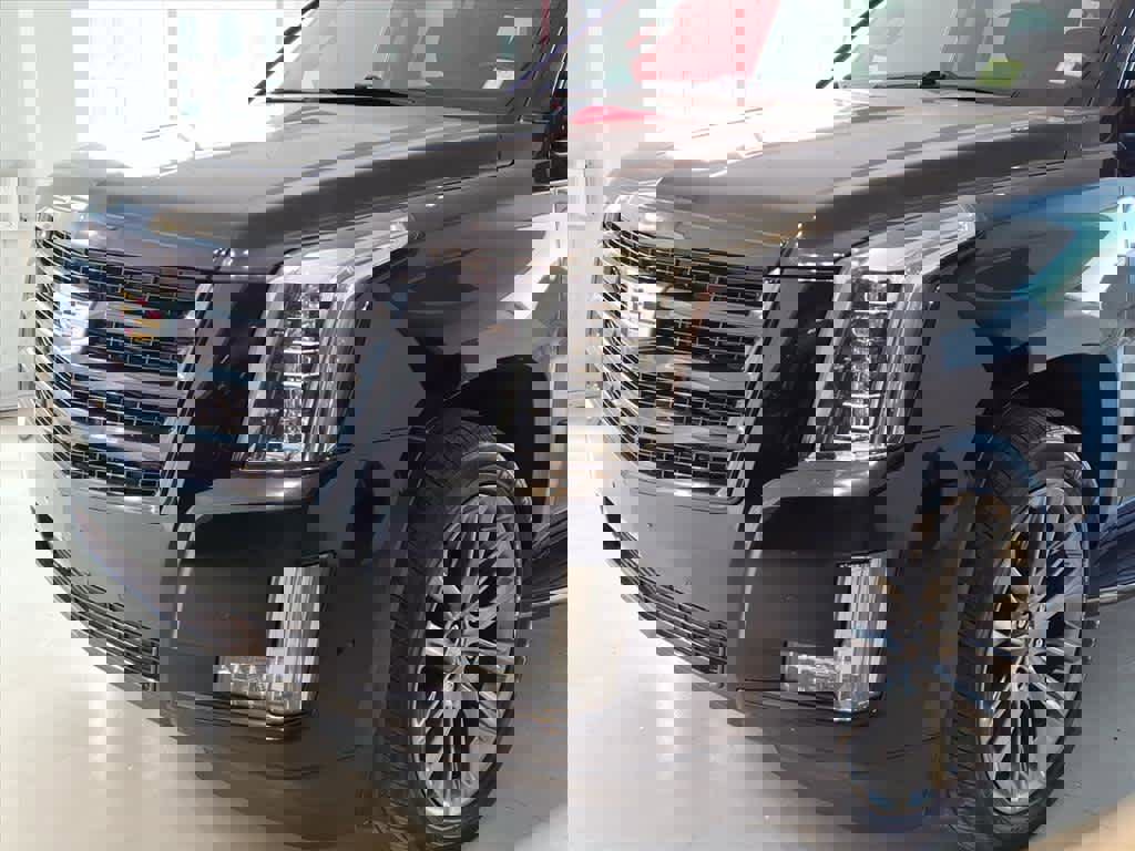 Used 2020 Cadillac Escalade Luxury w/ Escalade Sport Edition image 7