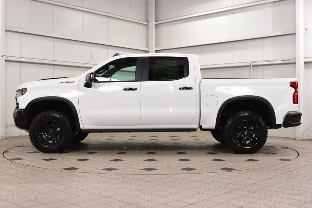 New 2026 Chevrolet Silverado 1500 ZR2 AWD/4WD image 4