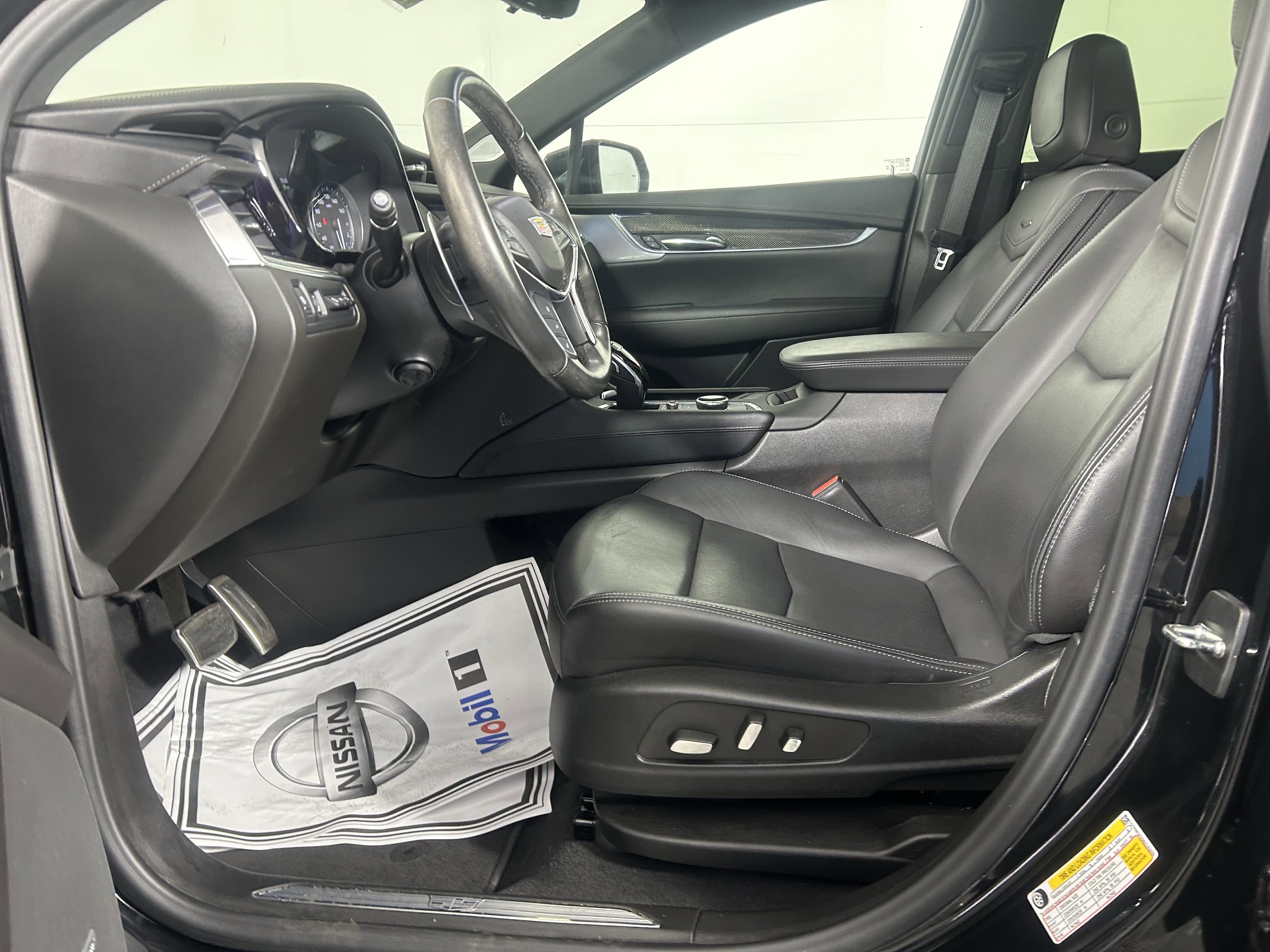 Used 2022 Cadillac XT5 Sportv w/ Technology Package image 10