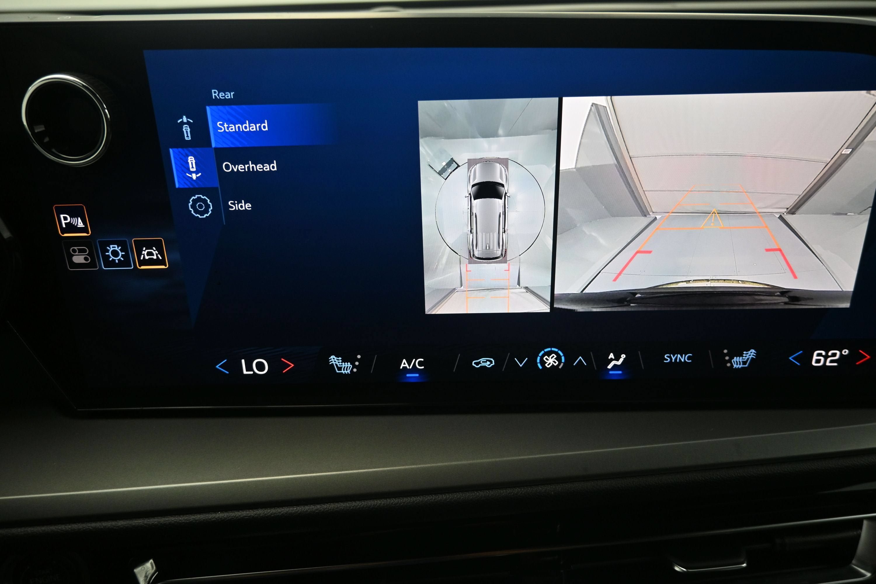 Certified 2024 Chevrolet Traverse LS FWD image 17