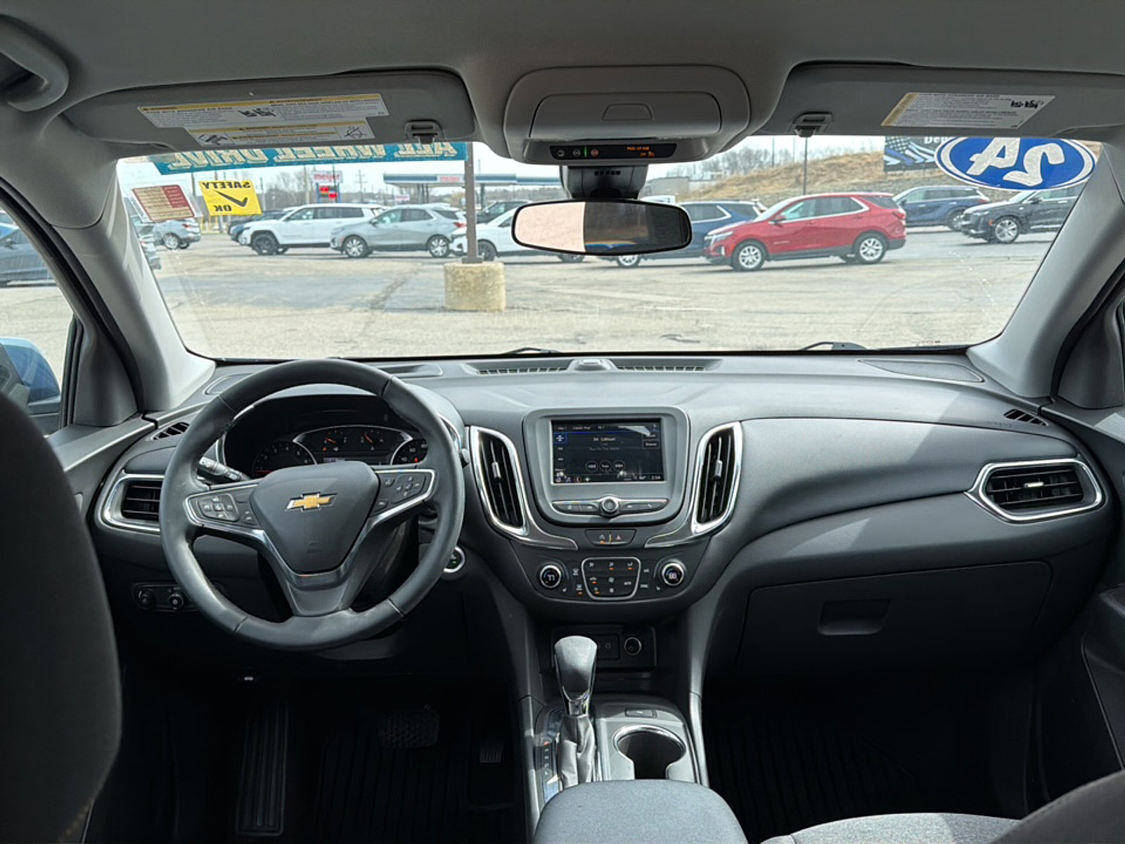 Used 2024 Chevrolet Equinox LT AWD/4WD image 18