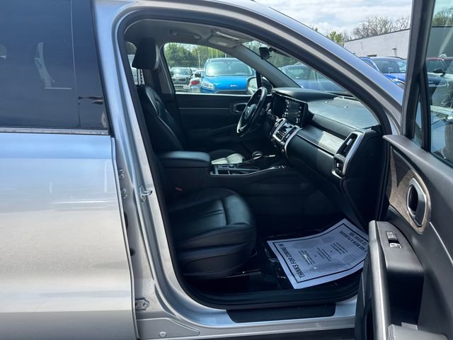 Certified 2021 Kia Sorento EX FWD image 10