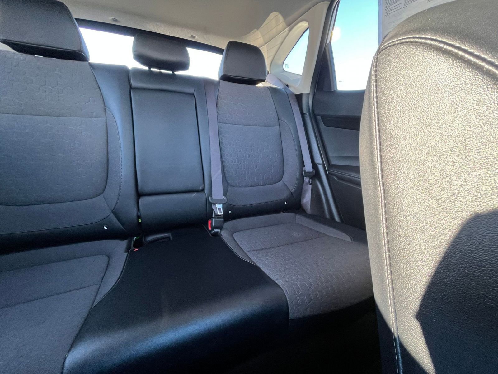 Used 2025 Kia Seltos S FWD image 37