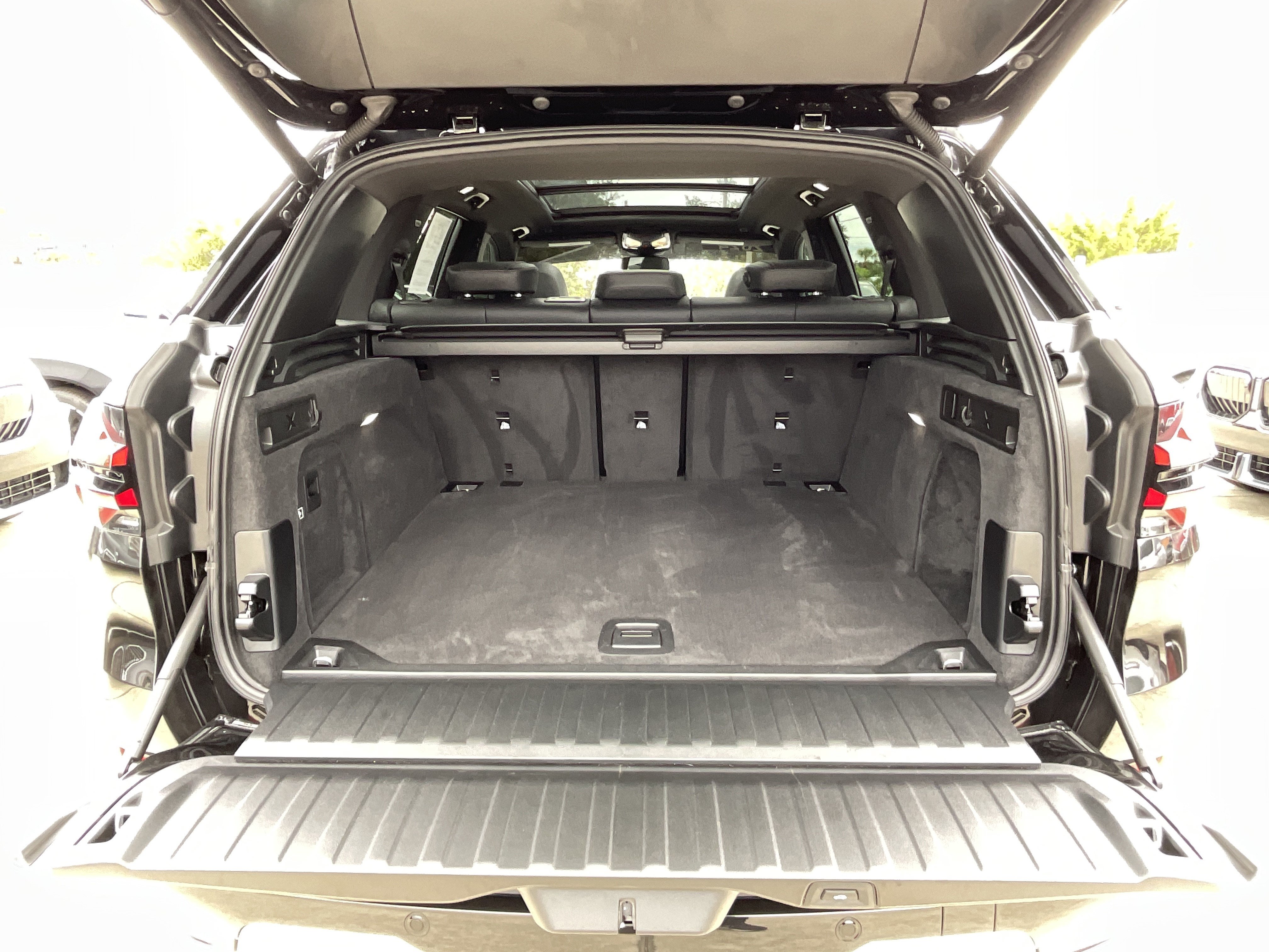 Certified 2024 BMW X5 sDrive40i w/ Premium Package RWD image 33