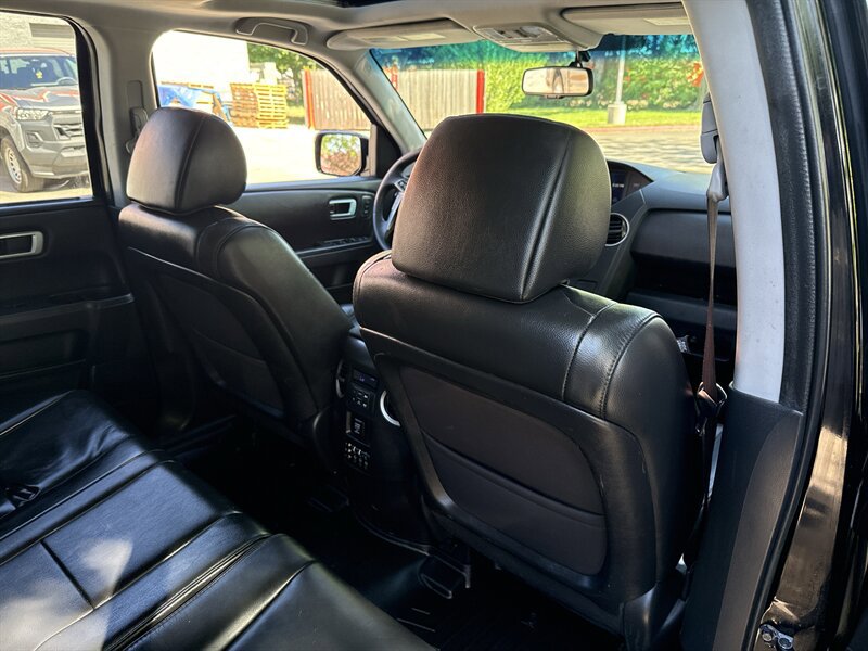 Used 2015 Honda Pilot Touring image 33