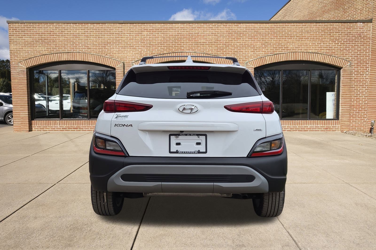 Certified 2023 Hyundai Kona SEL image 4