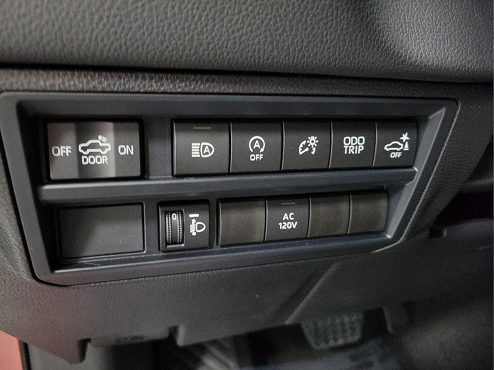 Certified 2026 Toyota Tundra Limited w/ Power Package image 14