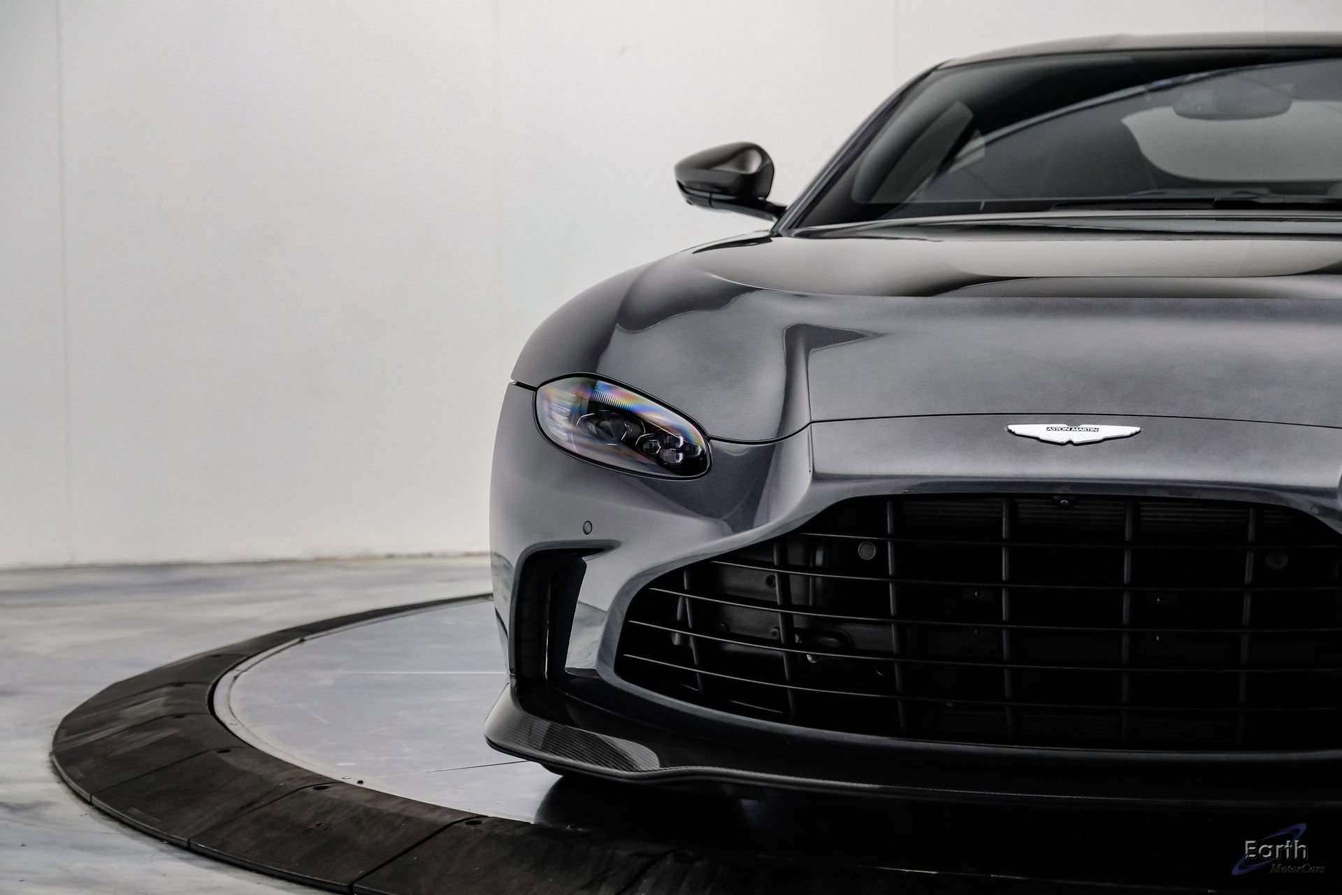 Used 2023 Aston Martin V12 Vantage RWD image 36