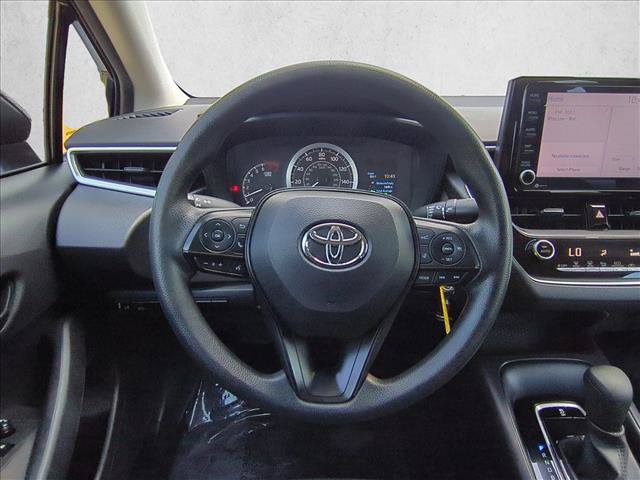 Used 2022 Toyota Corolla LE FWD image 25