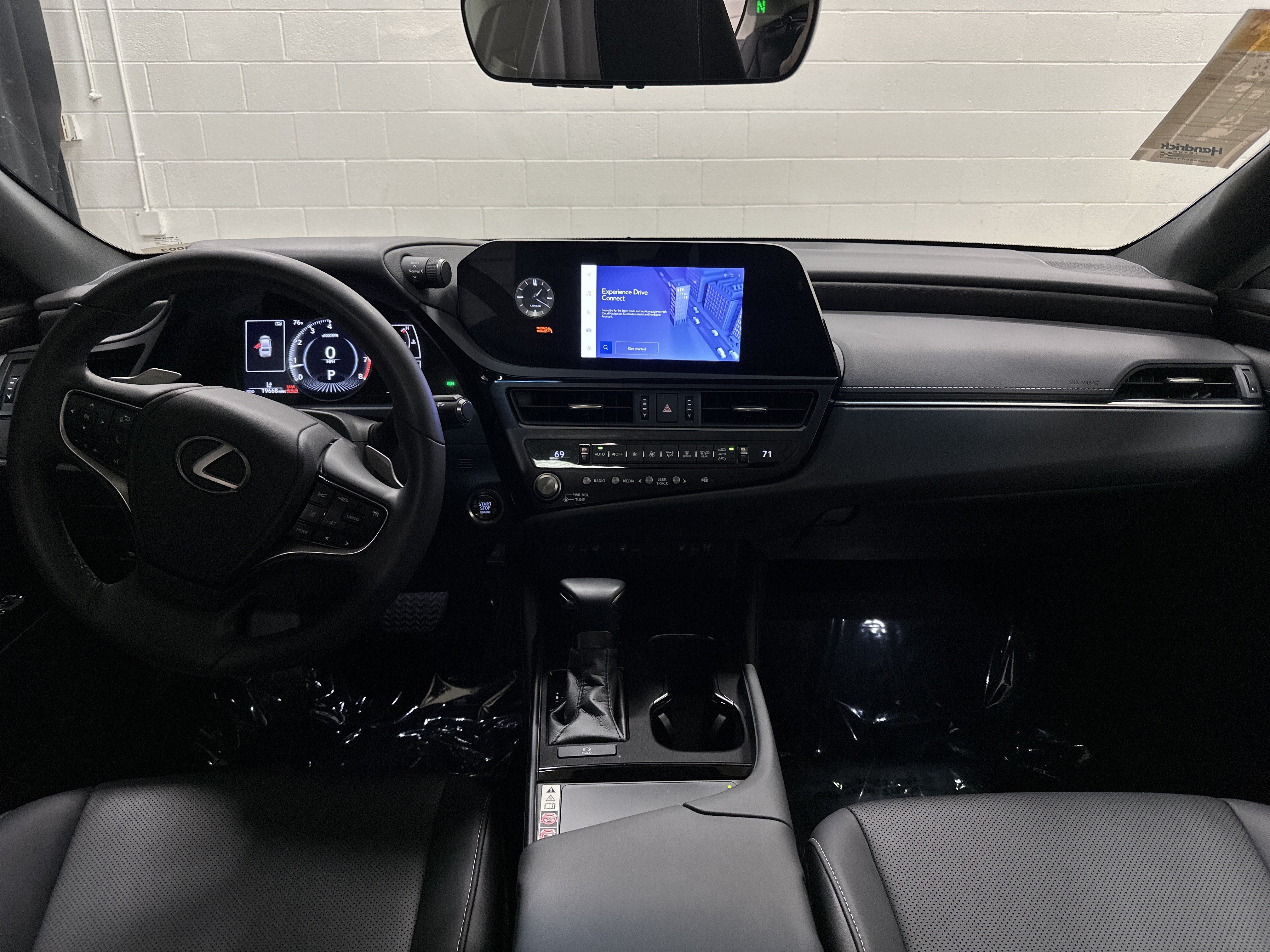 Certified 2023 Lexus ES 350 w/ Premium Package FWD image 8