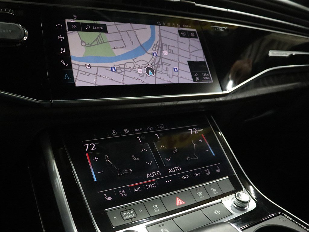 Used 2021 Audi Q8 Premium Plus w/ Premium Plus Package AWD/4WD image 32