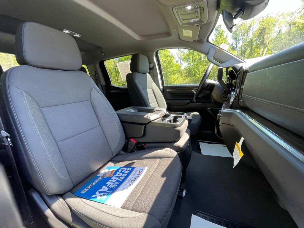 Certified 2024 Chevrolet Silverado 1500 LT AWD/4WD image 10