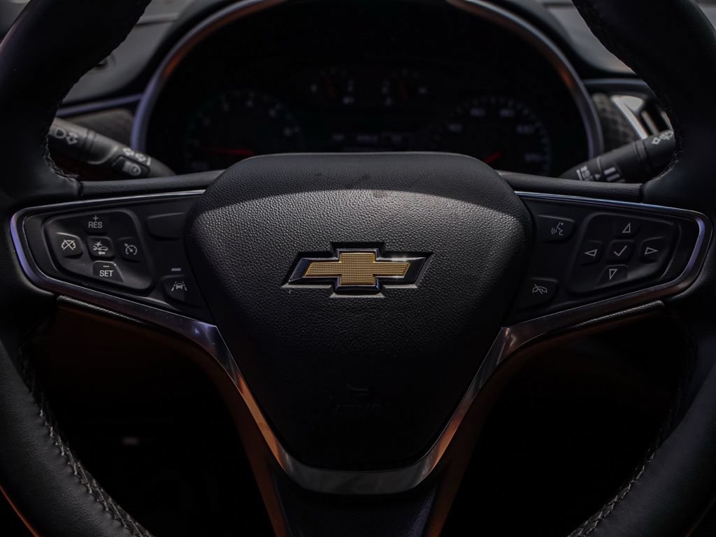 Used 2025 Chevrolet Malibu RS FWD image 24