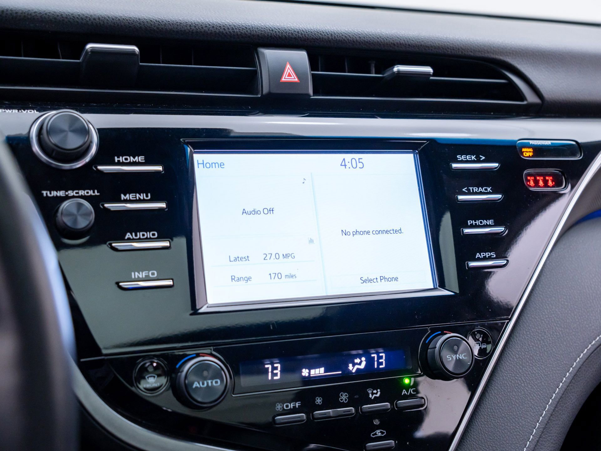 Used 2018 Toyota Camry XSE image 23