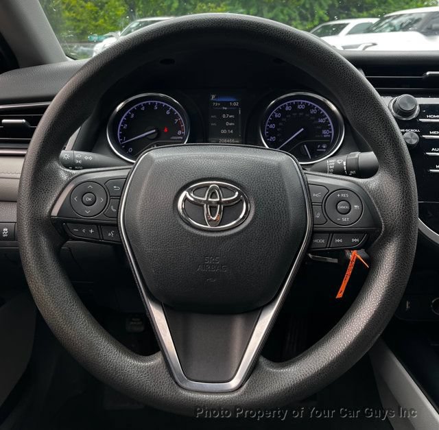 Used 2020 Toyota Camry LE FWD image 21